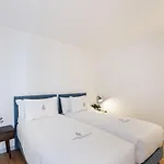 Lp Heritage Next To Cathedral By Se * Braga