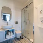 Lp Heritage Next To Cathedral By Se