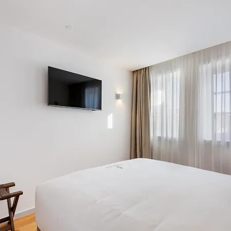 Lp Heritage Ap Historic Center By Se Apartamentos * 브라가