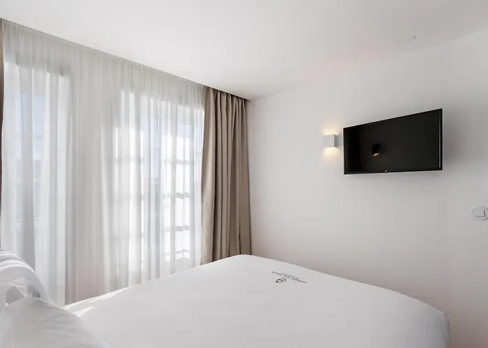 Lp Heritage Next To Cathedral By Se Apartment Braga